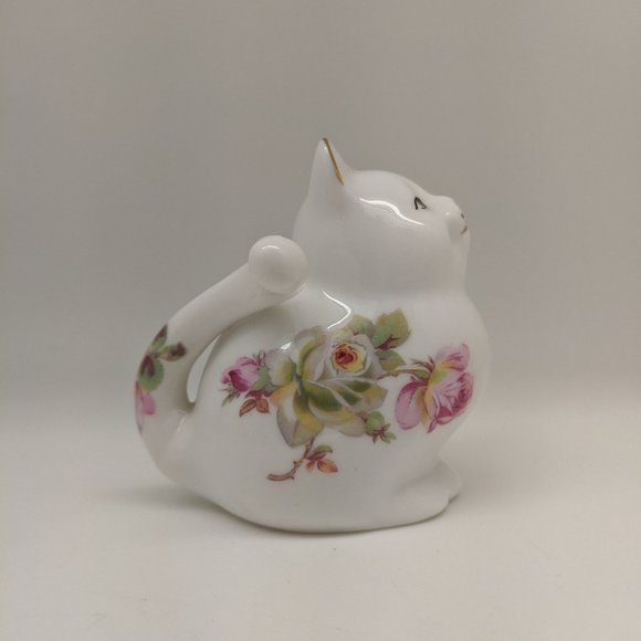 Porcelain 14K Cat Salt & Pepper Shaker - Picture 3 of 6